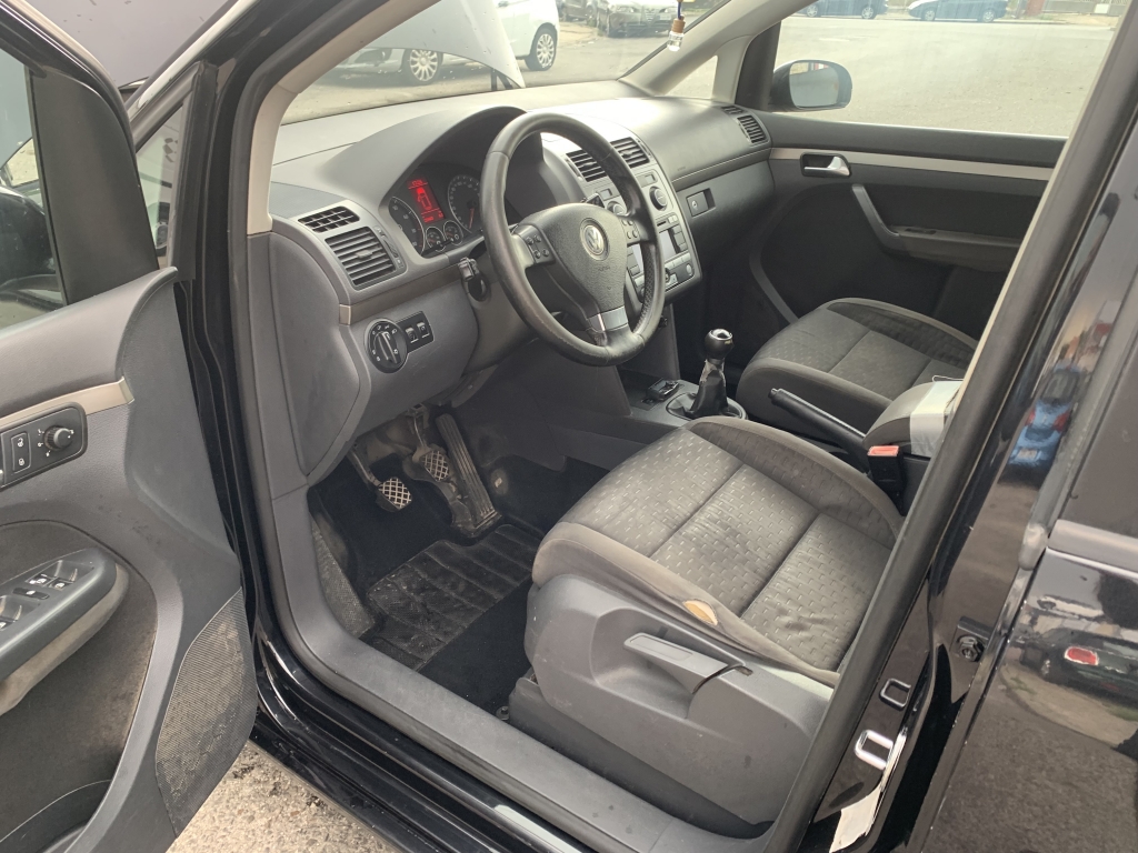 VOLKSWAGEN TOURAN 1.4 TSI 140CV