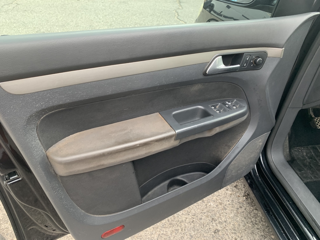 VOLKSWAGEN TOURAN 1.4 TSI 140CV