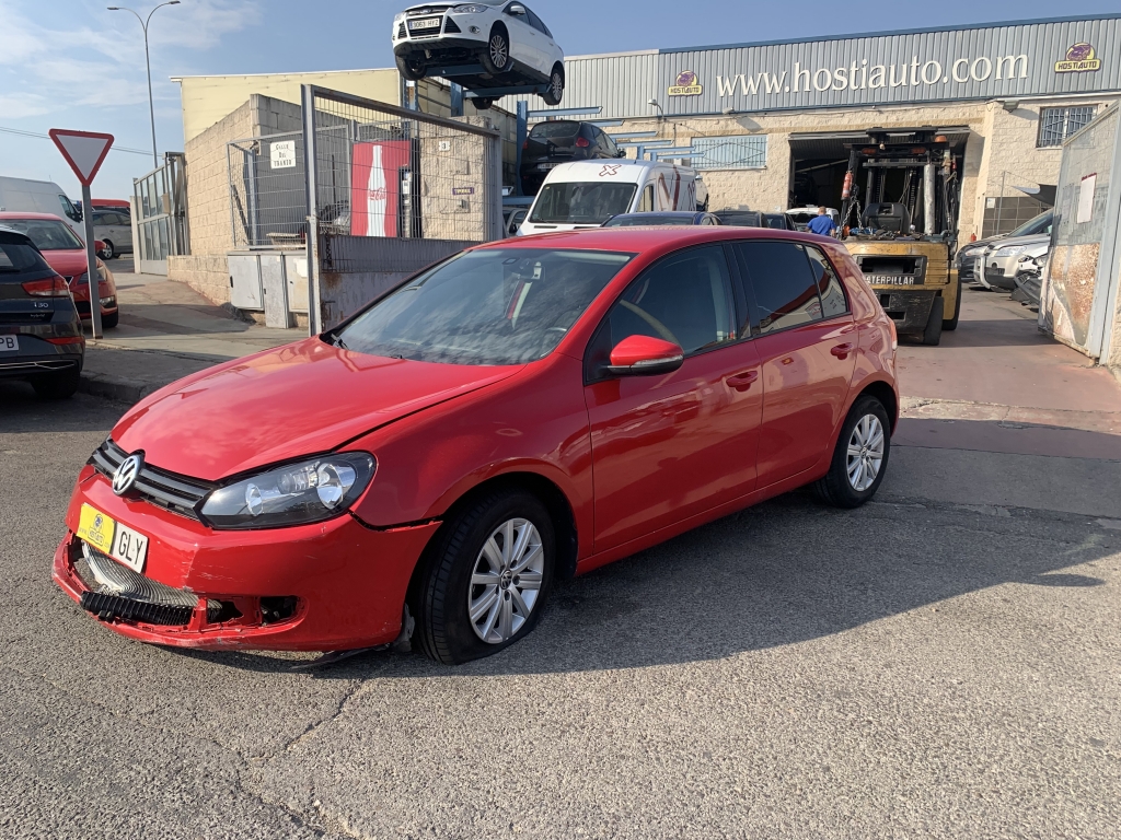VOLKSWAGEN GOLF 2.0 TDI 110CV