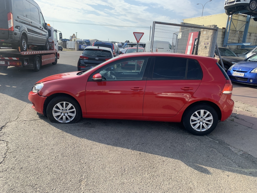 VOLKSWAGEN GOLF 2.0 TDI 110CV