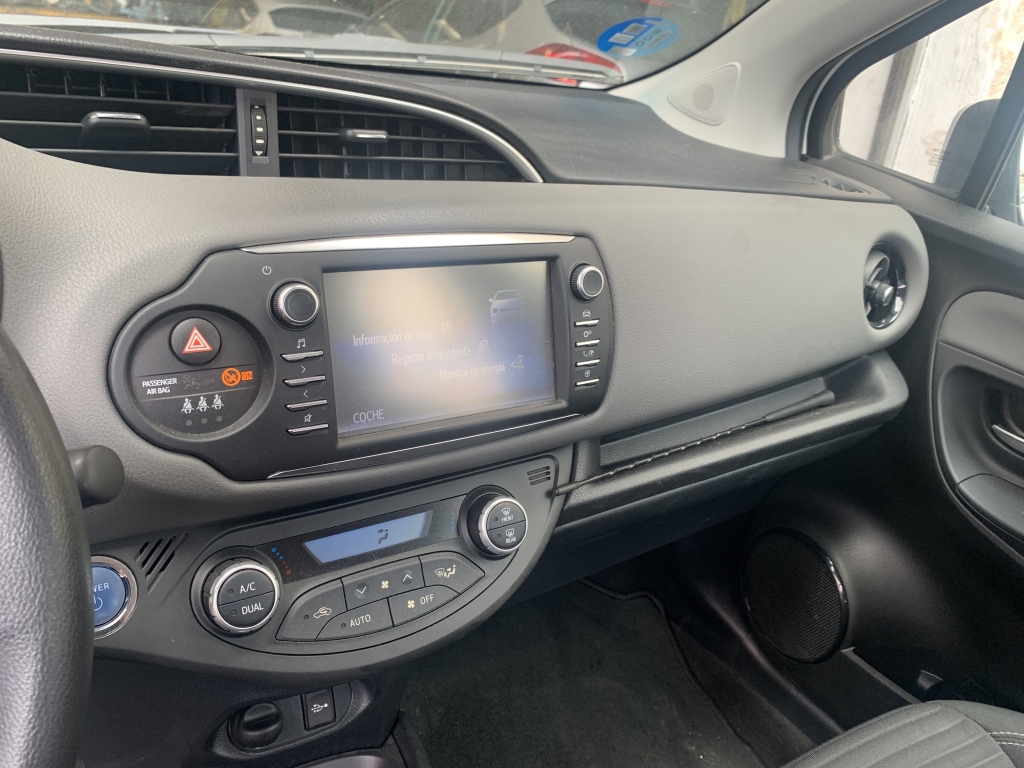 TOYOTA YARIS HIBRIDO 1.5 INY 75CV