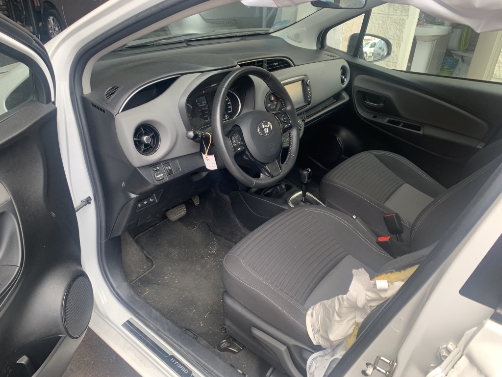 TOYOTA YARIS HIBRIDO 1.5 INY 75CV