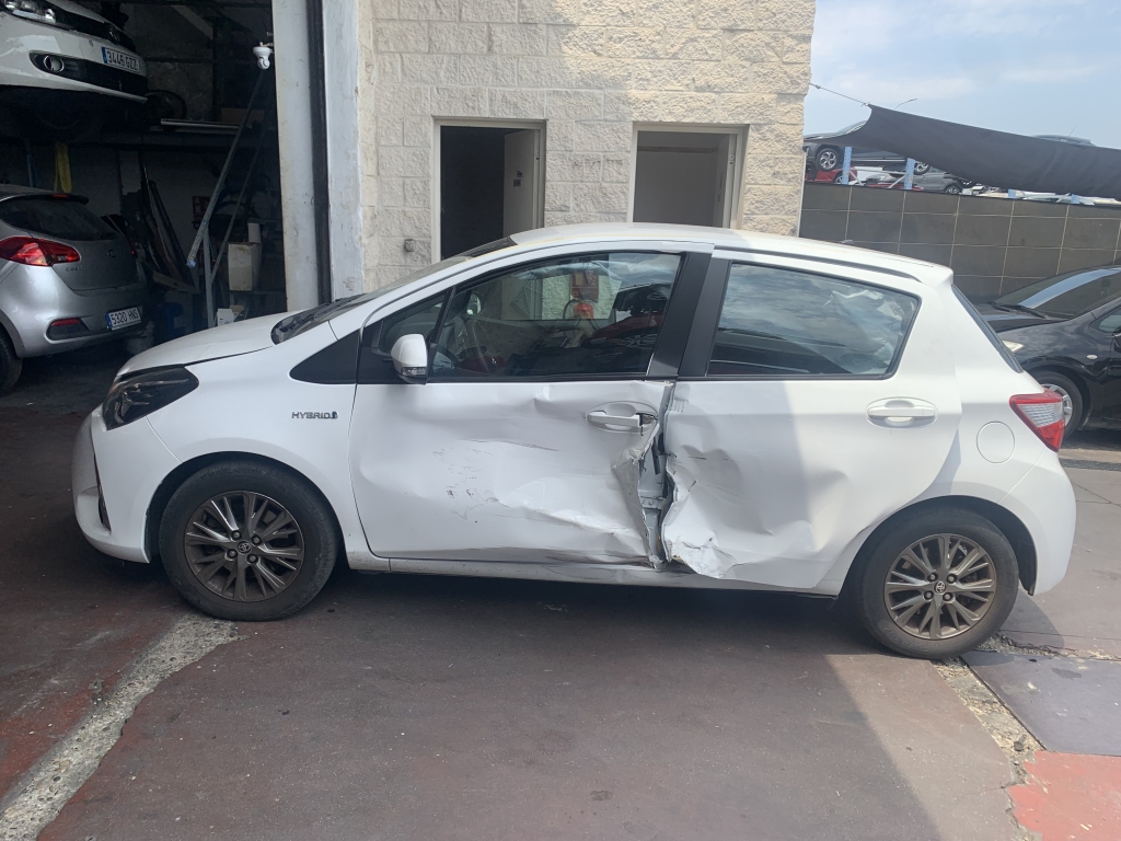 TOYOTA YARIS HIBRIDO 1.5 INY 75CV