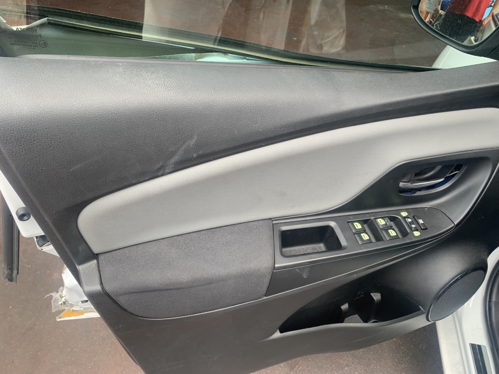 TOYOTA YARIS HIBRIDO 1.5 INY 75CV