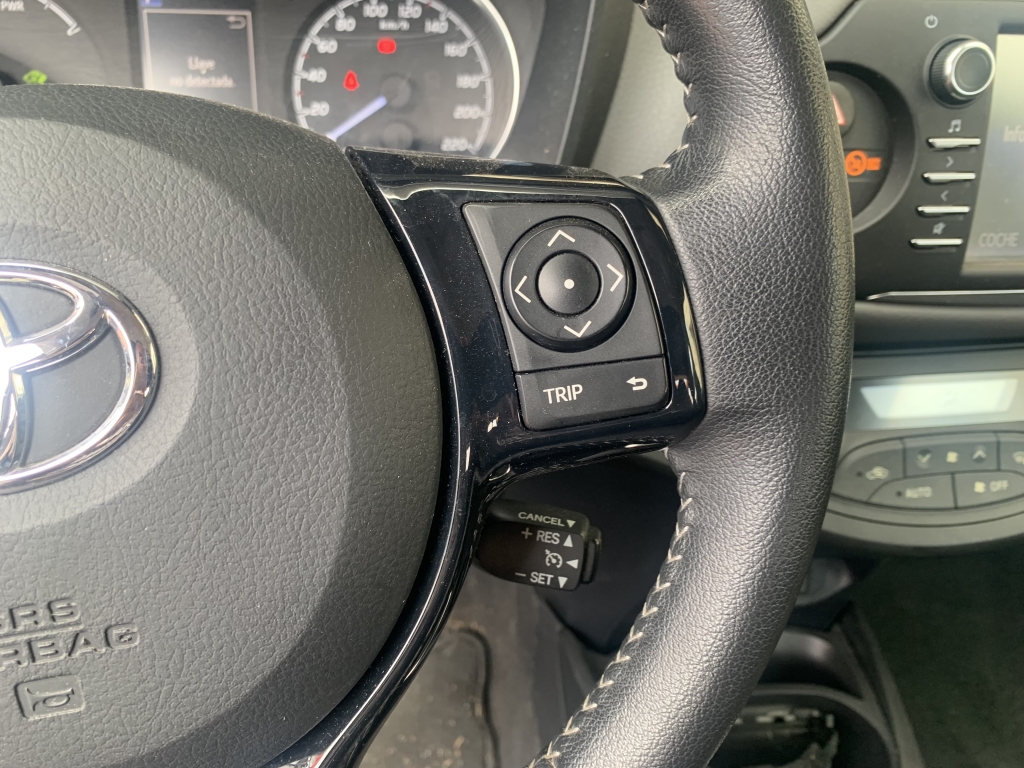 TOYOTA YARIS HIBRIDO 1.5 INY 75CV