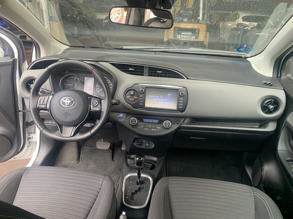 TOYOTA YARIS HIBRIDO 1.5 INY 75CV