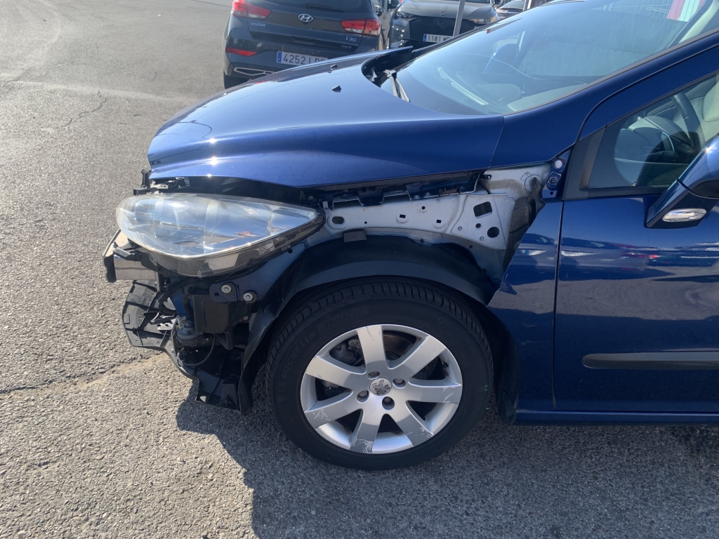 PEUGEOT 308 1.6 HDI 110CV AUT
