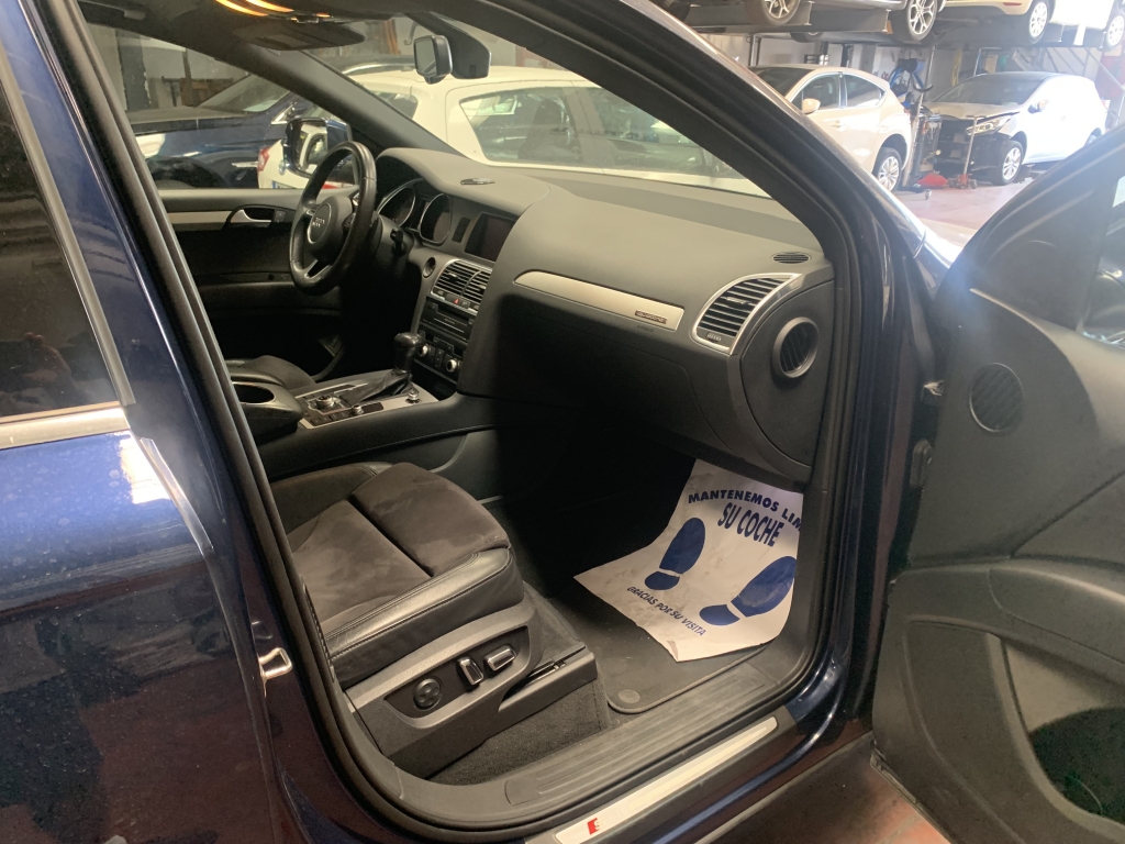 AUDI Q7 3.0 TDI 240CV AUT