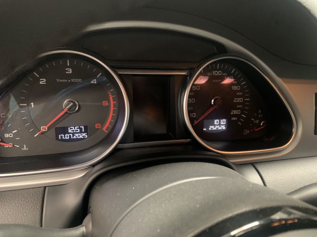 AUDI Q7 3.0 TDI 240CV AUT