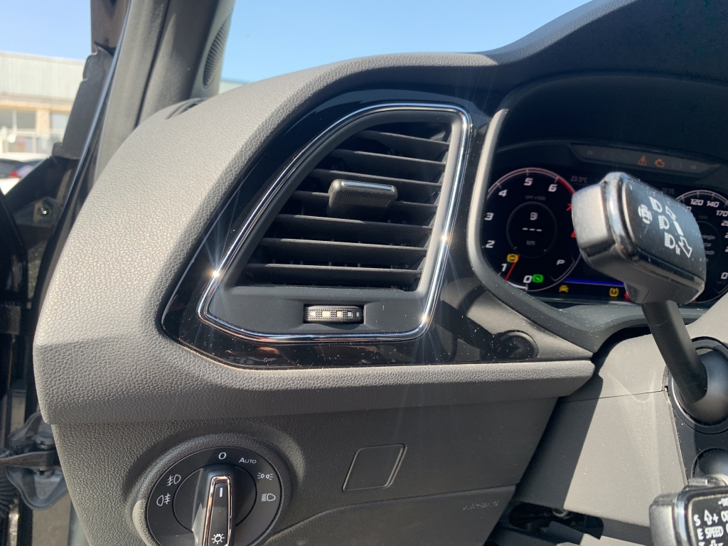 SEAT LEON FR 1.5 TFSI 150CV AUT SEAT LEON FR 1.5 TFSI 150CV AUT