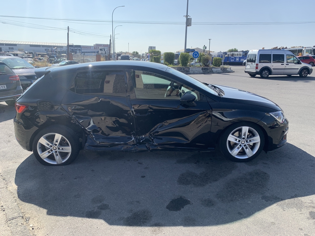 SEAT LEON FR 1.5 TFSI 150CV AUT SEAT LEON FR 1.5 TFSI 150CV AUT