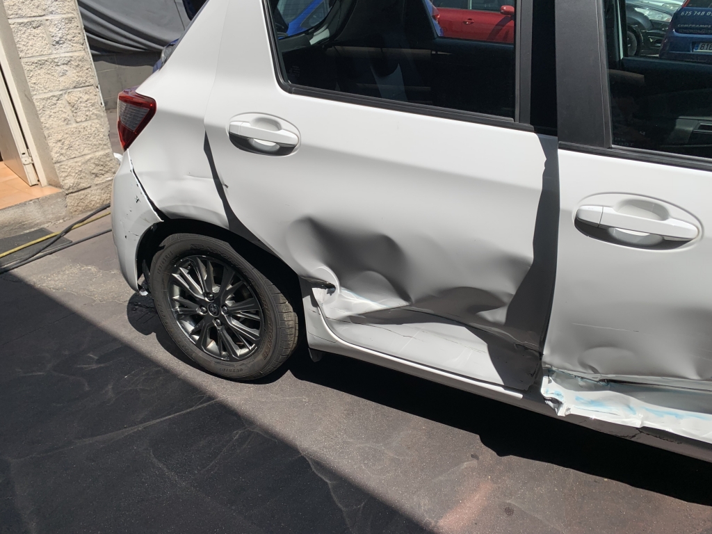 TOYOTA YARIS 1.5 HIBRIDO 75 CV