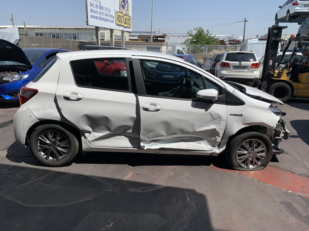 TOYOTA YARIS 1.5 HIBRIDO 75 CV
