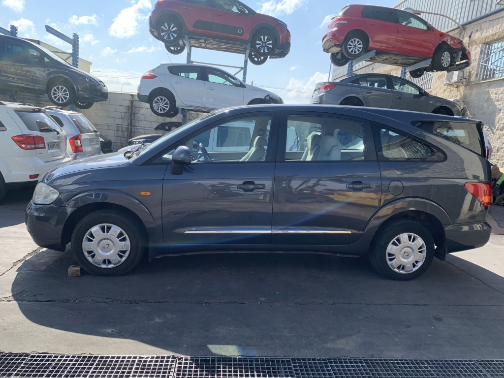 SSANGYONG RODIUS 2.7 D 165 CV 7 PLAZAS