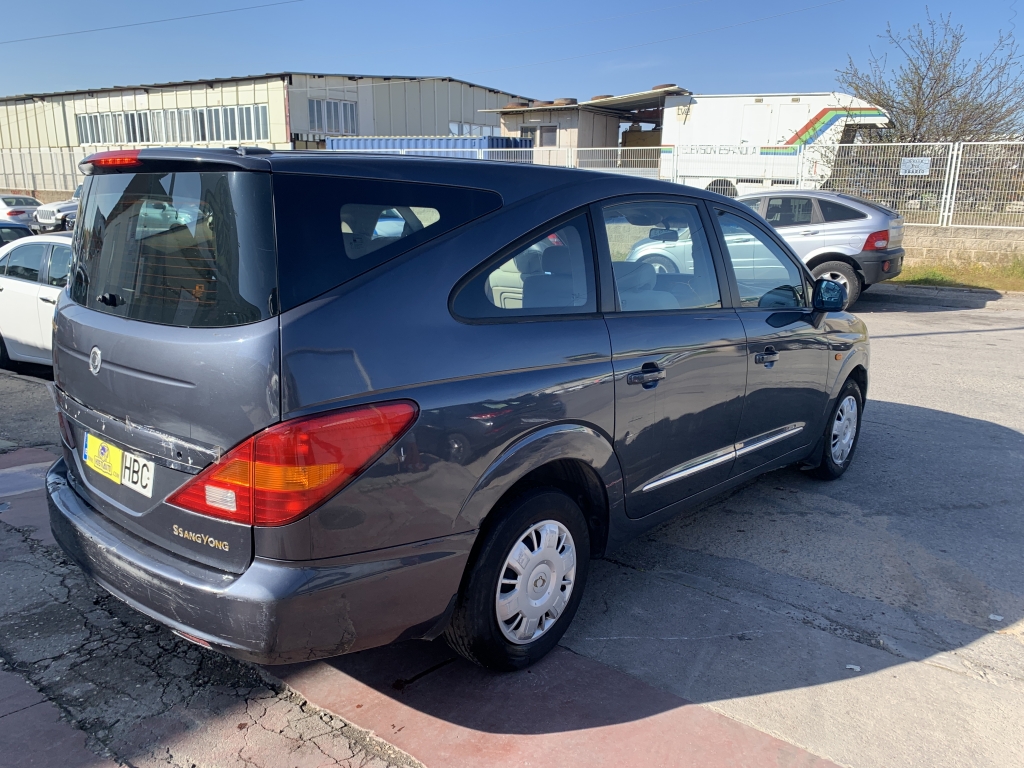 SSANGYONG RODIUS 2.7 D 165 CV 7 PLAZAS