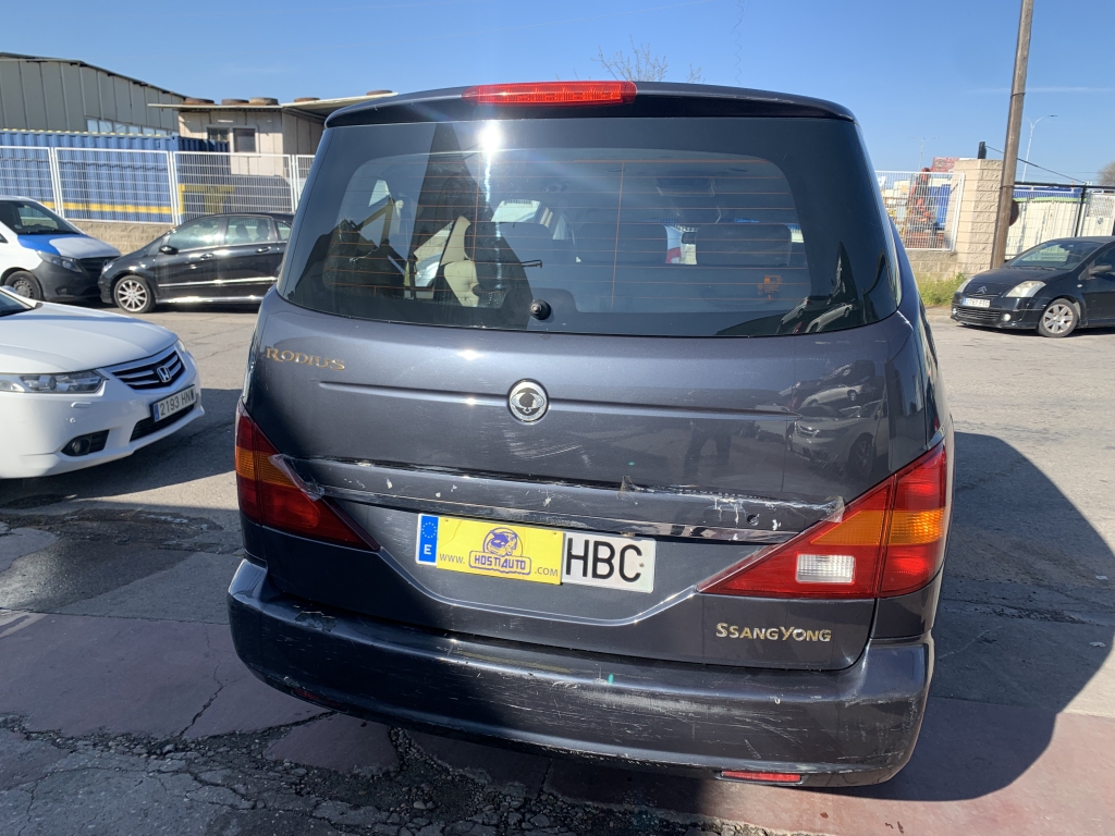 SSANGYONG RODIUS 2.7 D 165 CV 7 PLAZAS