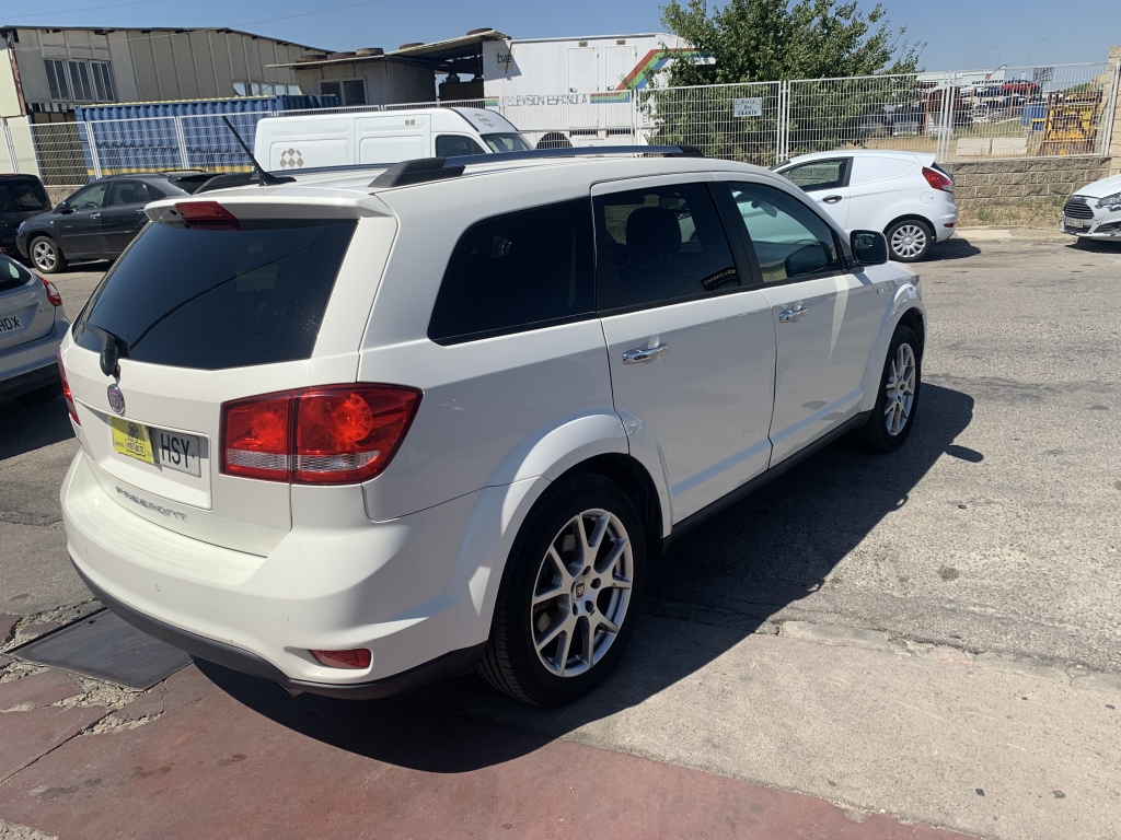 FIAT FREEMONT 2.0 D 170CV AUT FIAT FREEMONT 2.0 D 170CV AUT