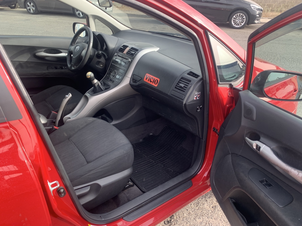 TOYOTA AURIS 1.4 D4D 90CV TOYOTA AURIS 1.4 D4D 90CV
