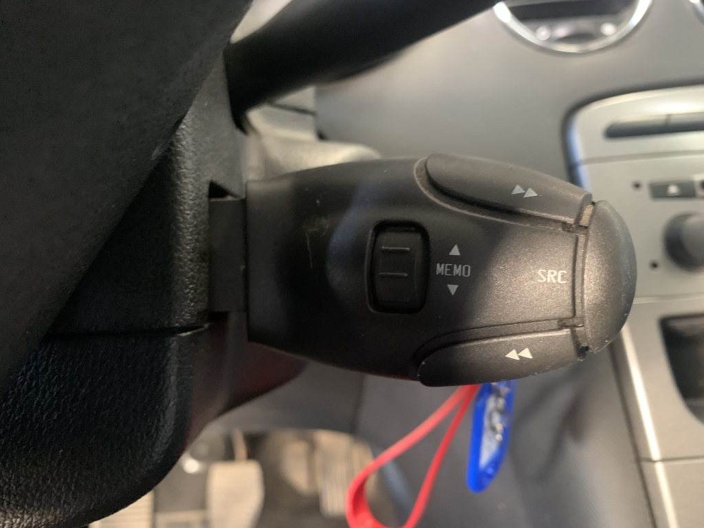 PEUGEOT 308 SW 1.6 HDI 110CV 7 PLAZAS PEUGEOT 308 SW 1.6 HDI 110CV 7 PLAZAS