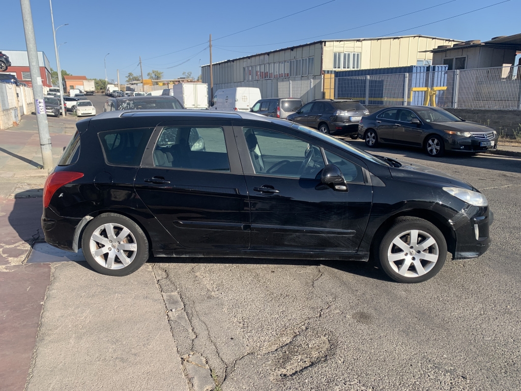 PEUGEOT 308 SW 1.6 HDI 110CV 7 PLAZAS PEUGEOT 308 SW 1.6 HDI 110CV 7 PLAZAS