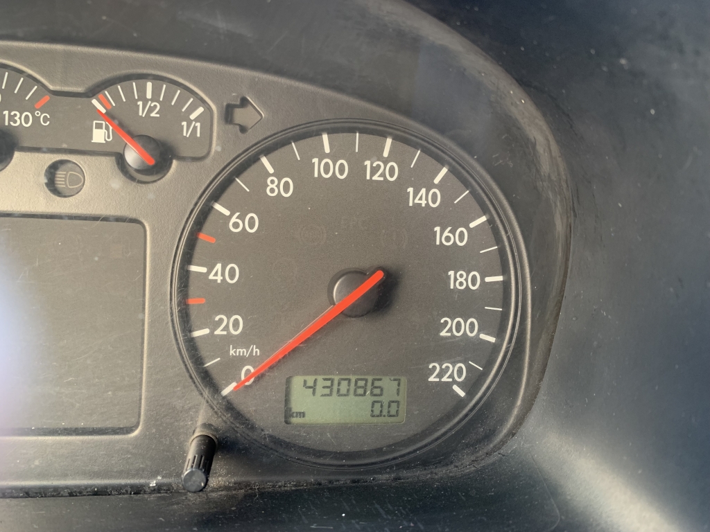 VOLKSWAGEN TRANSPORTER 2.5 TDI 102CV 8 PLAZAS