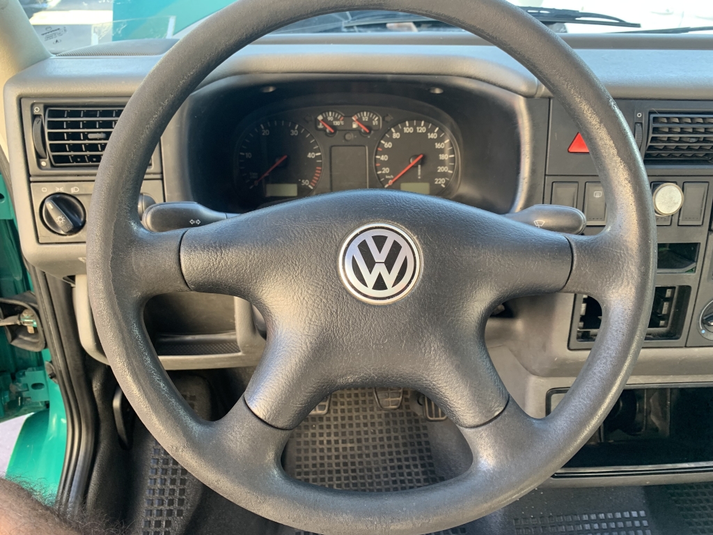 VOLKSWAGEN TRANSPORTER 2.5 TDI 102CV 8 PLAZAS
