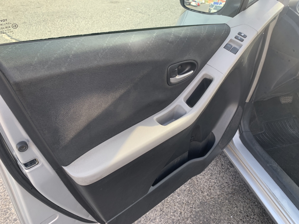 TOYOTA YARIS 1.4 D4D 90CV AUT TOYOTA YARIS 1.4 D4D 90CV AUT