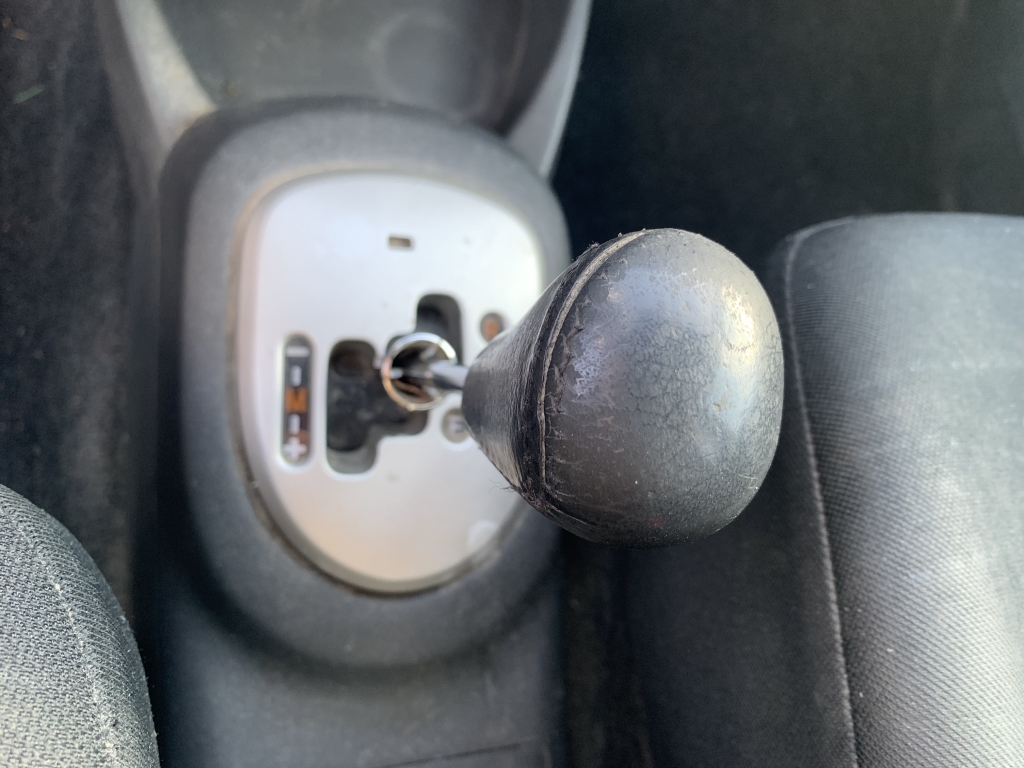 TOYOTA YARIS 1.4 D4D 90CV AUT TOYOTA YARIS 1.4 D4D 90CV AUT