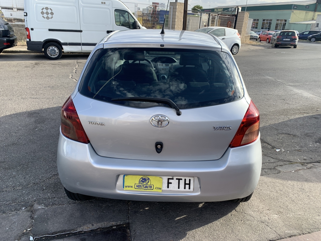TOYOTA YARIS 1.4 D4D 90CV AUT TOYOTA YARIS 1.4 D4D 90CV AUT