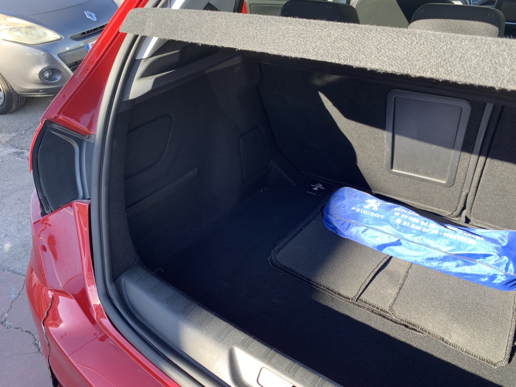 PEUGEOT 308 ALLURE 1.2 INY 130CV