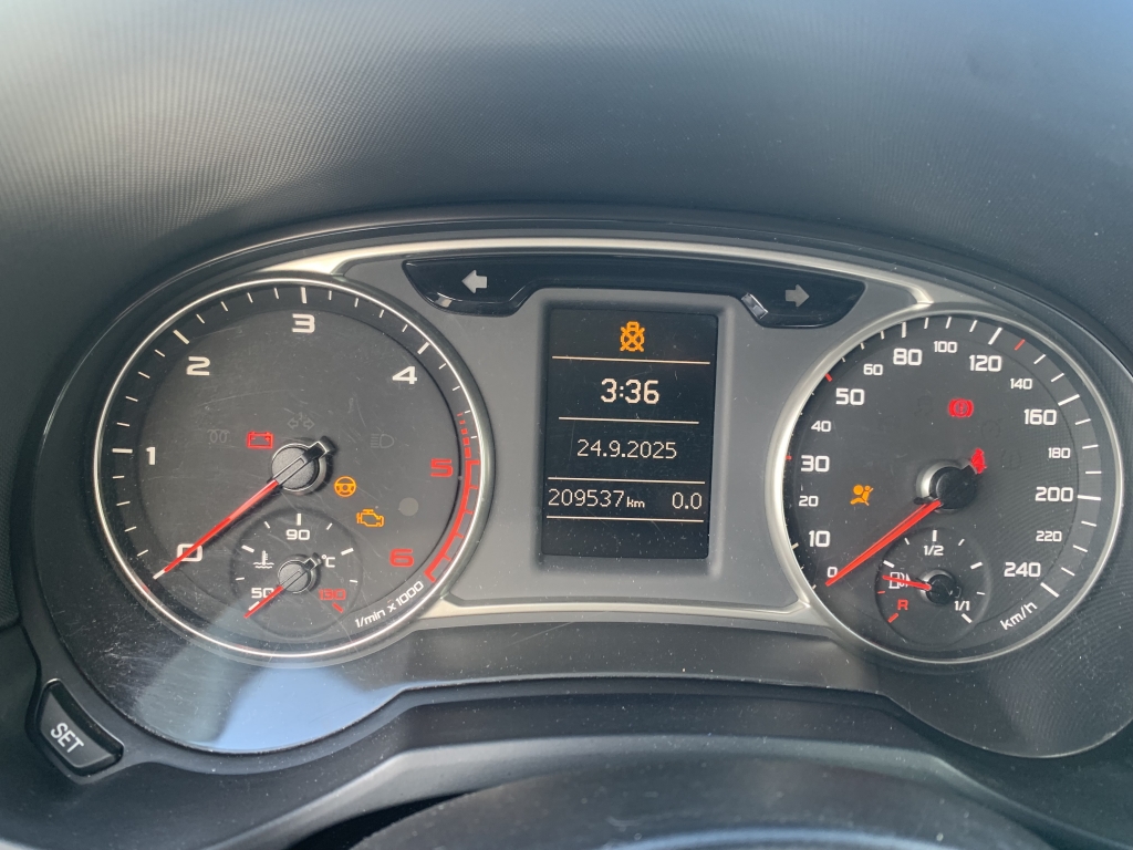 AUDI A1 1.6 TDI 105CV
