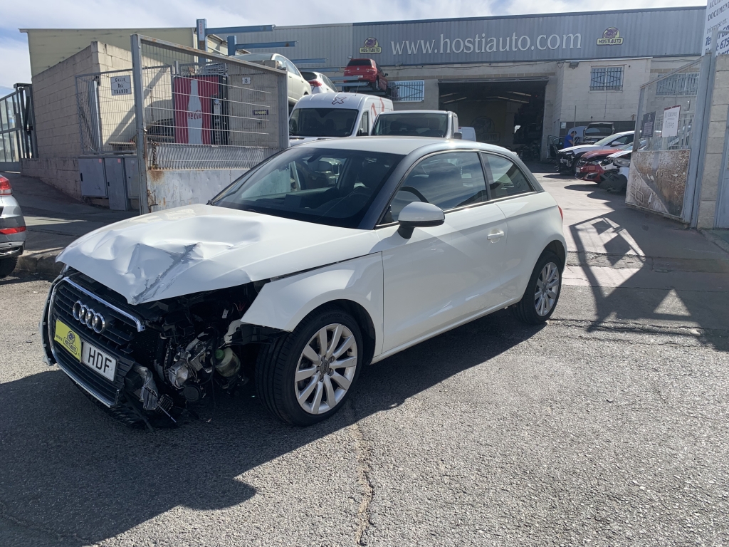 AUDI A1 1.6 TDI 105CV