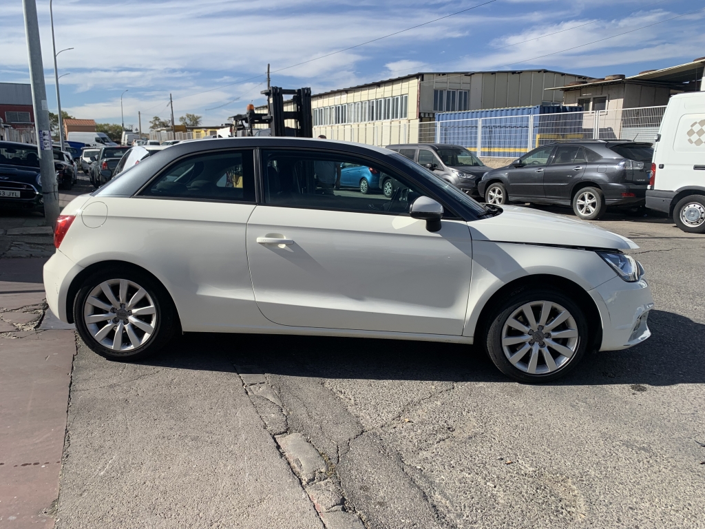 AUDI A1 1.6 TDI 105CV