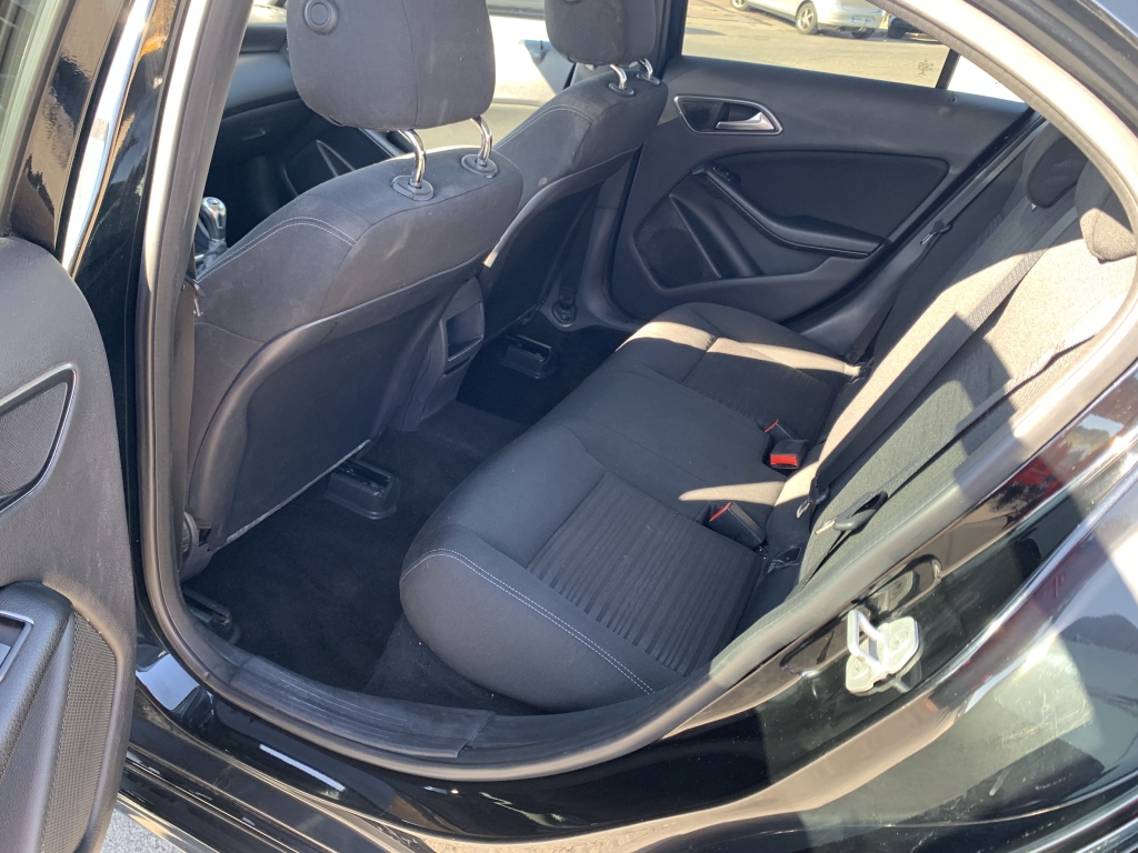 MERCEDES BENZ A-180 1.5 CDI 110CV MERCEDES BENZ A-180 1.5 CDI 110CV