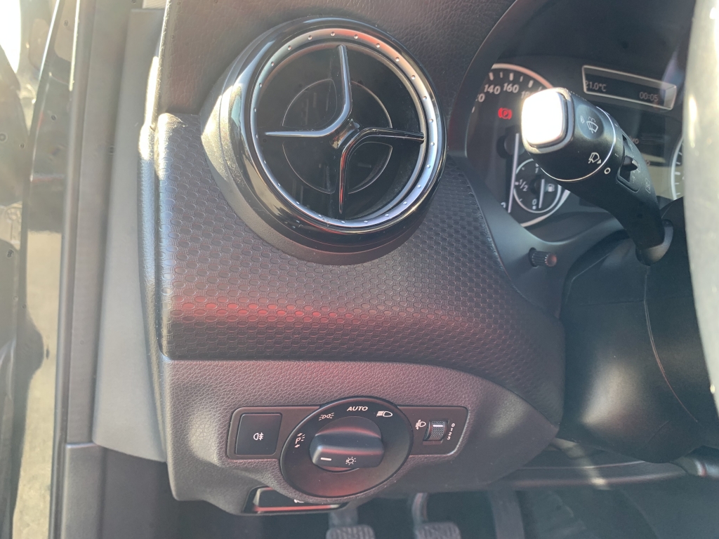 MERCEDES BENZ A-180 1.5 CDI 110CV MERCEDES BENZ A-180 1.5 CDI 110CV