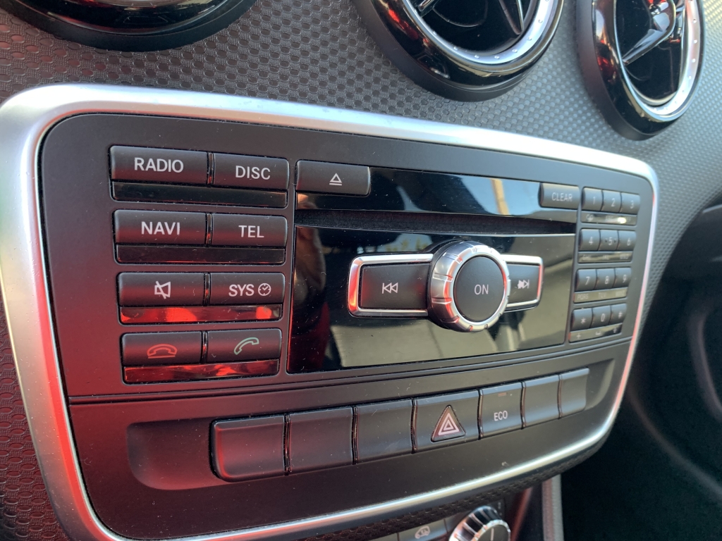 MERCEDES BENZ A-180 1.5 CDI 110CV MERCEDES BENZ A-180 1.5 CDI 110CV