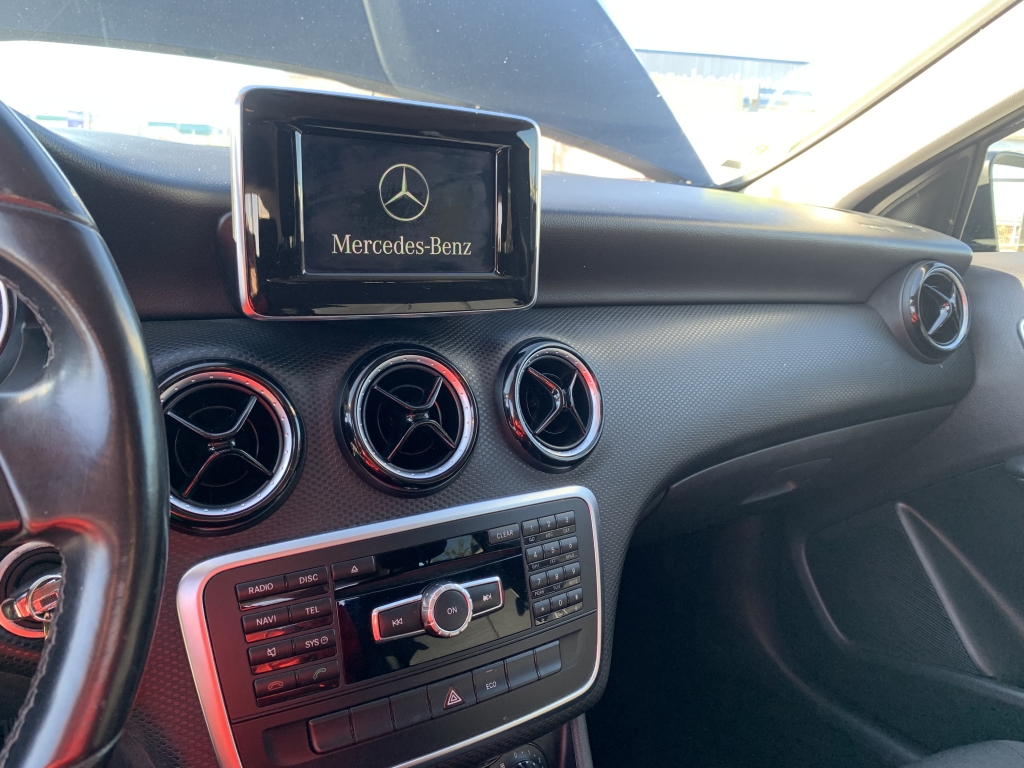 MERCEDES BENZ A-180 1.5 CDI 110CV MERCEDES BENZ A-180 1.5 CDI 110CV