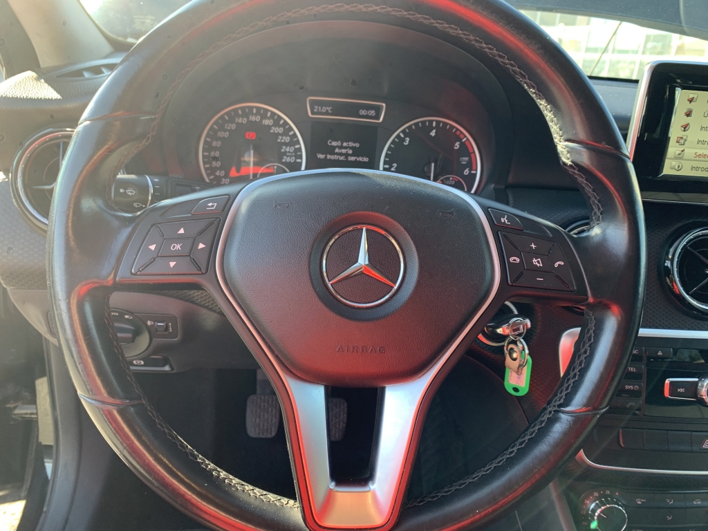 MERCEDES BENZ A-180 1.5 CDI 110CV MERCEDES BENZ A-180 1.5 CDI 110CV