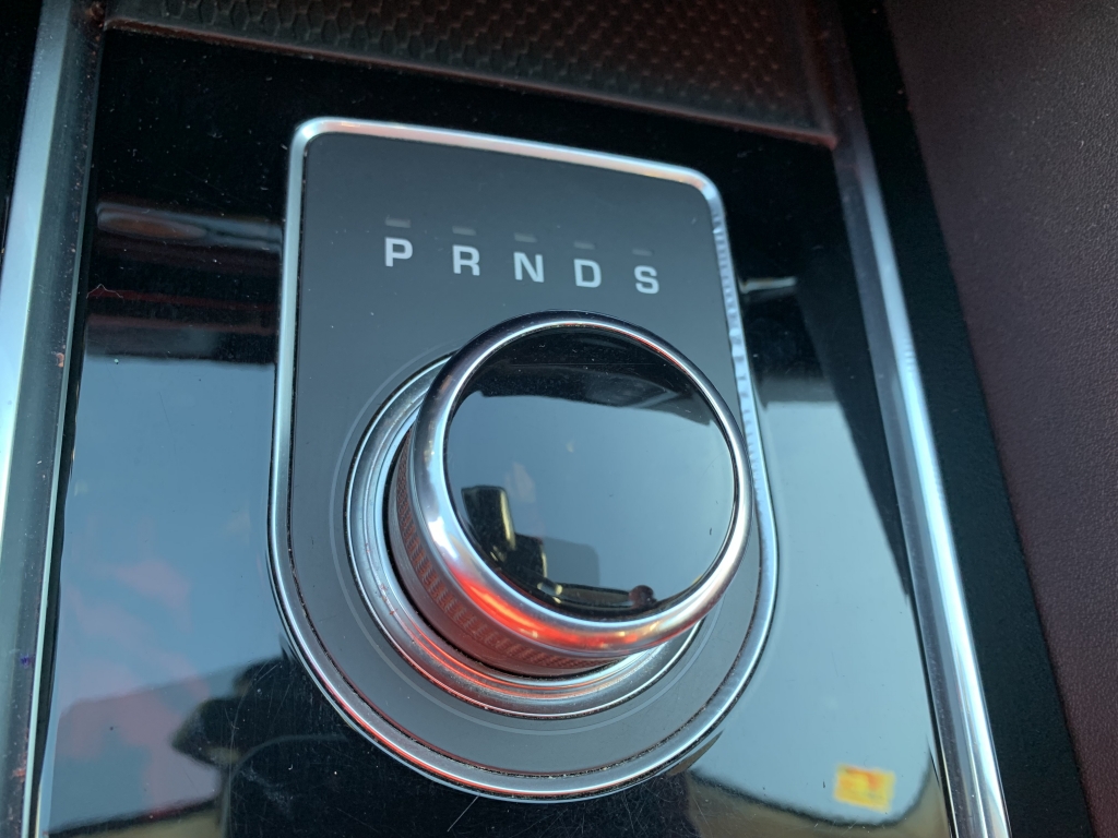 JAGUAR F-PACE 2.0 D 180CV AUT JAGUAR F-PACE 2.0 D 180CV AUT