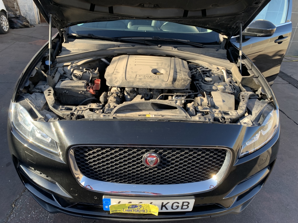 JAGUAR F-PACE 2.0 D 180CV AUT JAGUAR F-PACE 2.0 D 180CV AUT