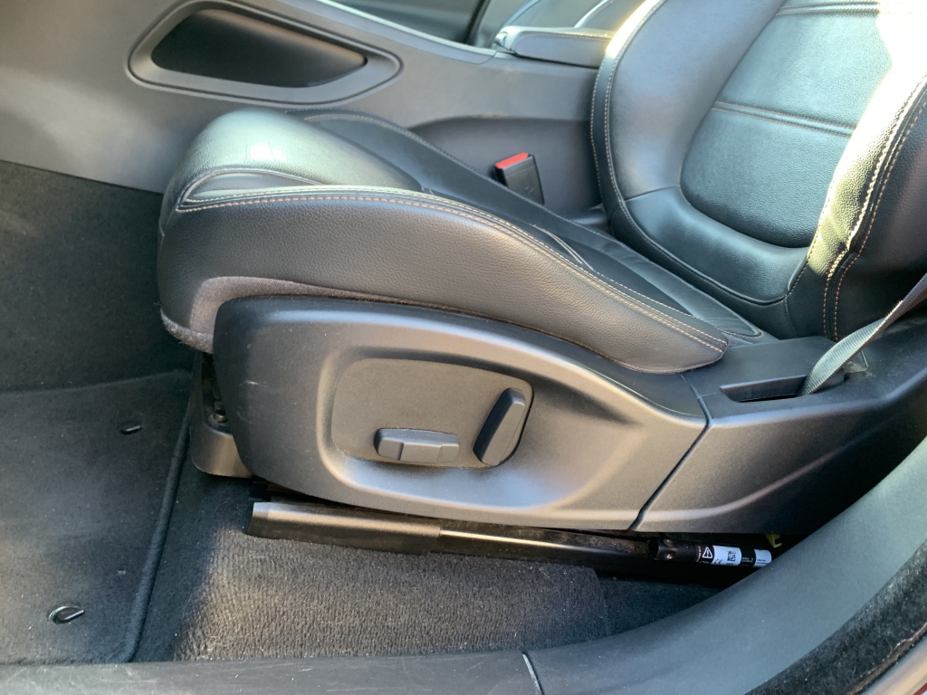 JAGUAR F-PACE 2.0 D 180CV AUT JAGUAR F-PACE 2.0 D 180CV AUT