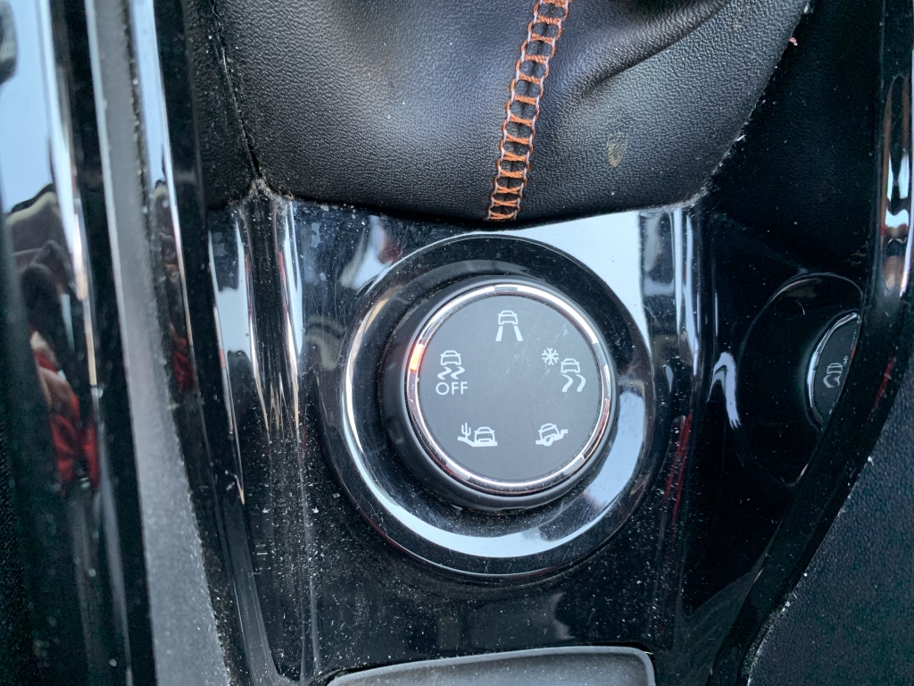 PEUGEOT 20058 CROSSWAY 1.6 HDI 120CV PEUGEOT 20058 CROSSWAY 1.6 HDI 120CV