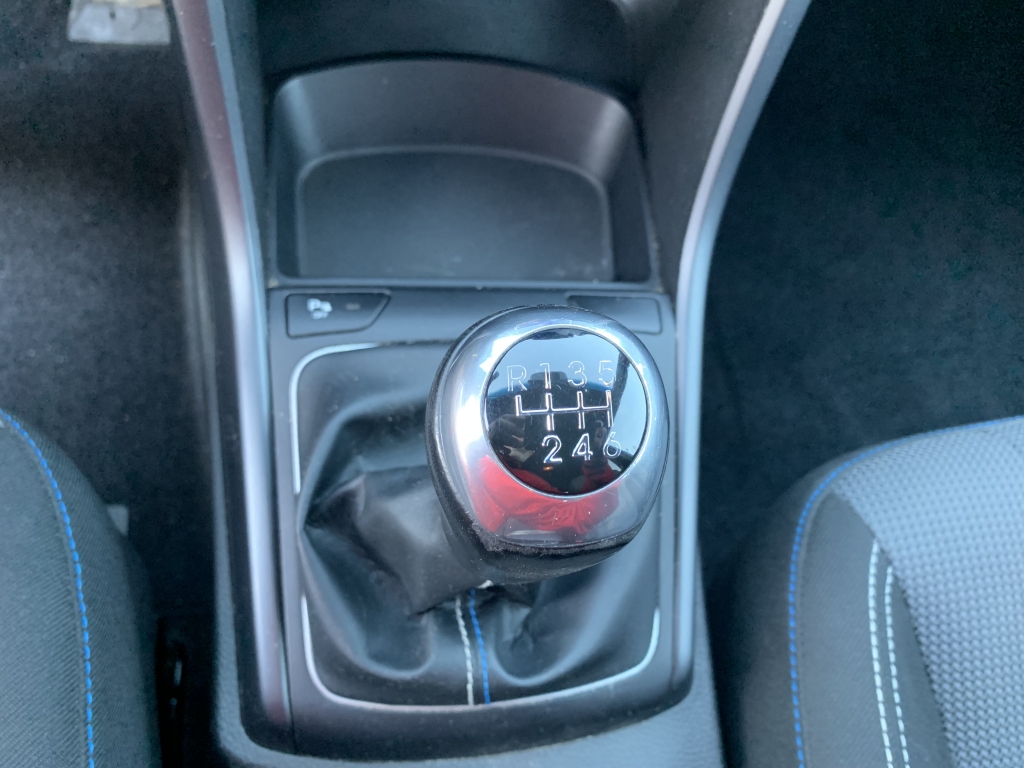 HYUNDAI I-30 GO 1.6 CRD 110CV HYUNDAI I-30 GO 1.6 CRD 110CV