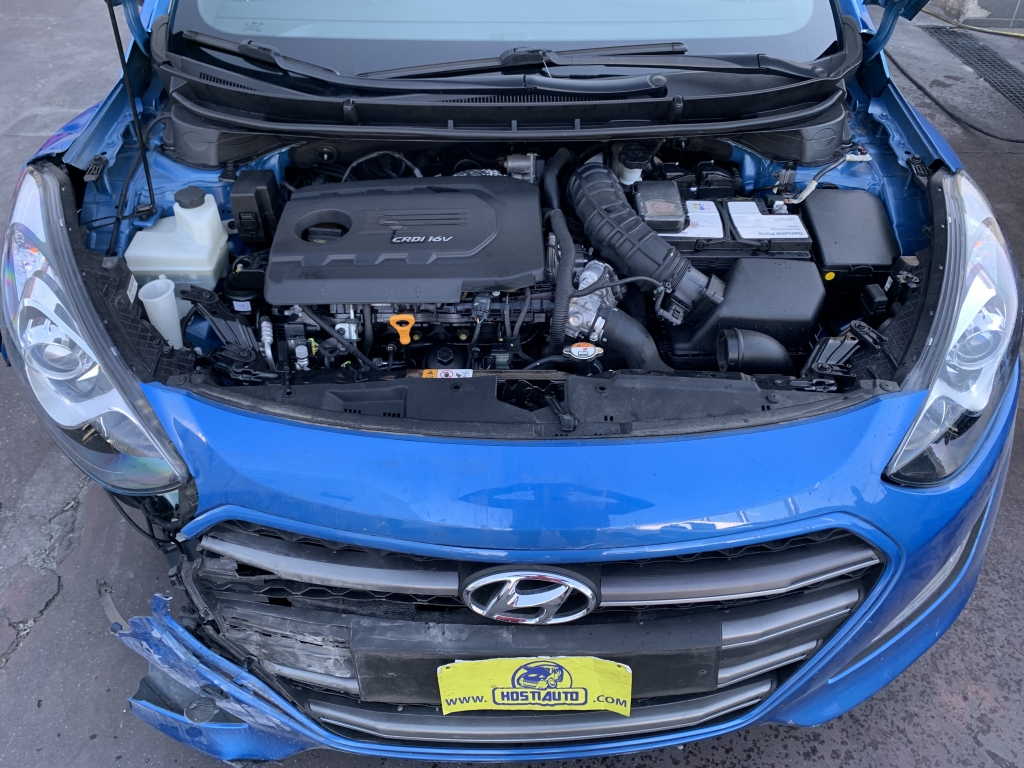 HYUNDAI I-30 GO 1.6 CRD 110CV HYUNDAI I-30 GO 1.6 CRD 110CV