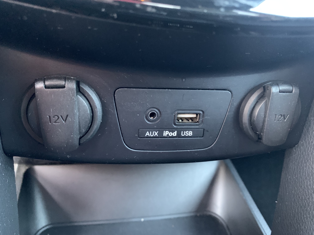 HYUNDAI I-30 GO 1.6 CRD 110CV HYUNDAI I-30 GO 1.6 CRD 110CV