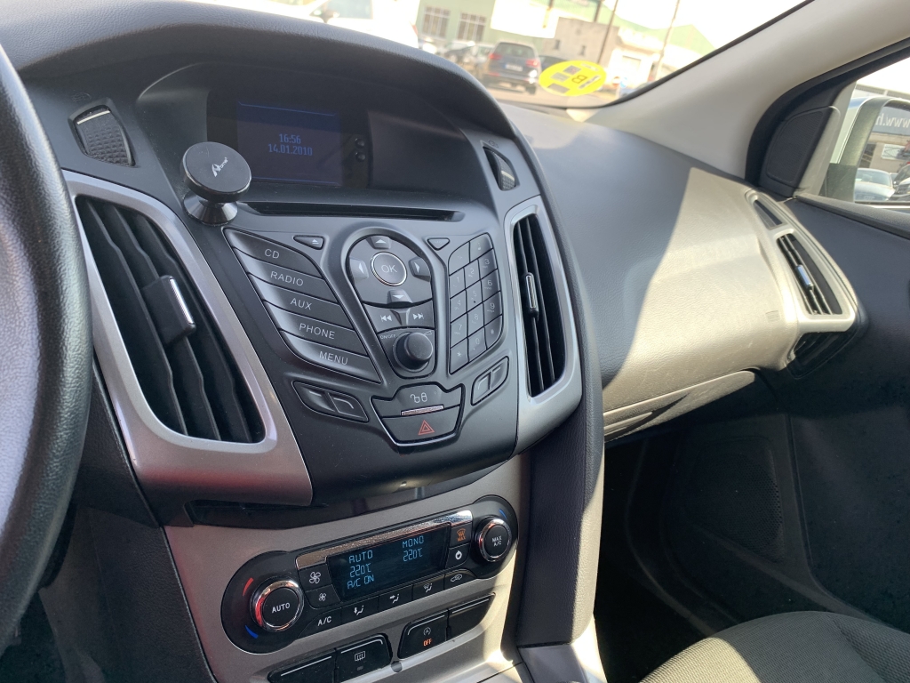 FORD FOCUS 1.6 TDCI 115CV FORD FOCUS 1.6 TDCI 115CV