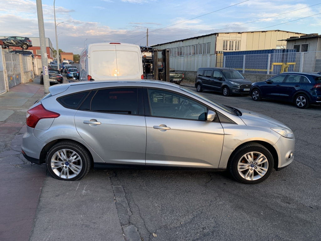 FORD FOCUS 1.6 TDCI 115CV FORD FOCUS 1.6 TDCI 115CV