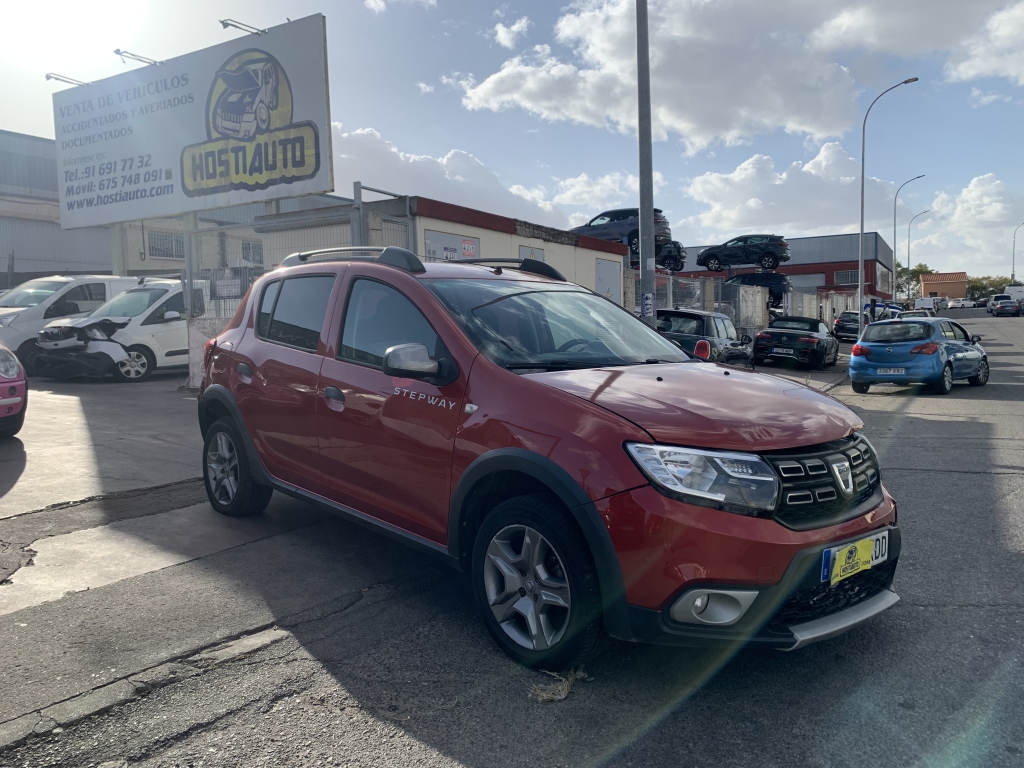 DACIA SANDERO STEPWAY 900CC INY 90CV DACIA SANDERO STEPWAY 900CC INY 90CV