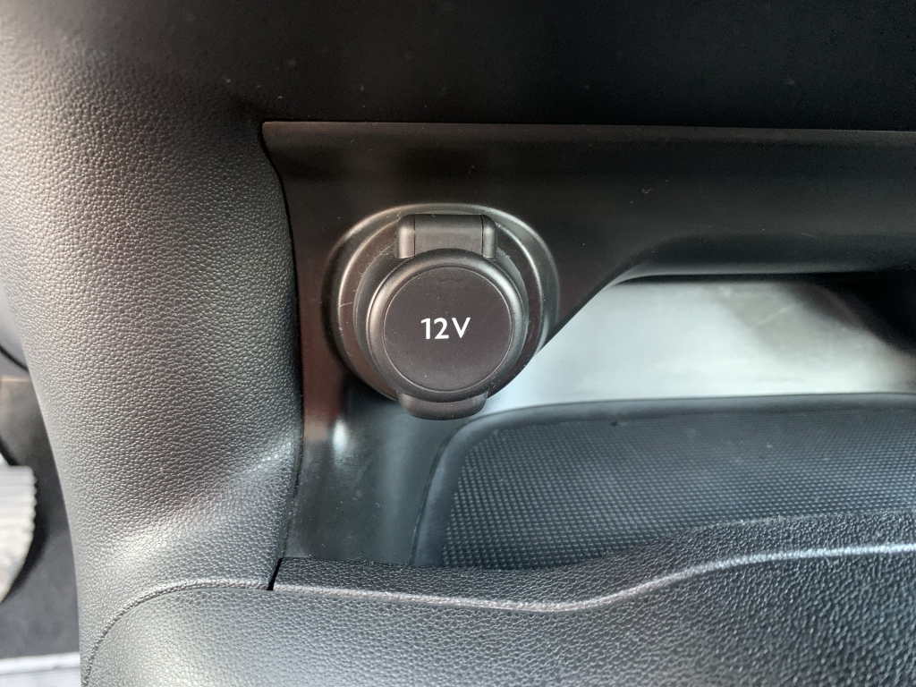 CITROEN CACTUS 1.2 INY 110CV CITROEN CACTUS 1.2 INY 110CV