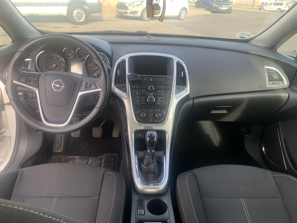 OPEL ASTRA 1.7 CDTI 125CV OPEL ASTRA 1.7 CDTI 125CV